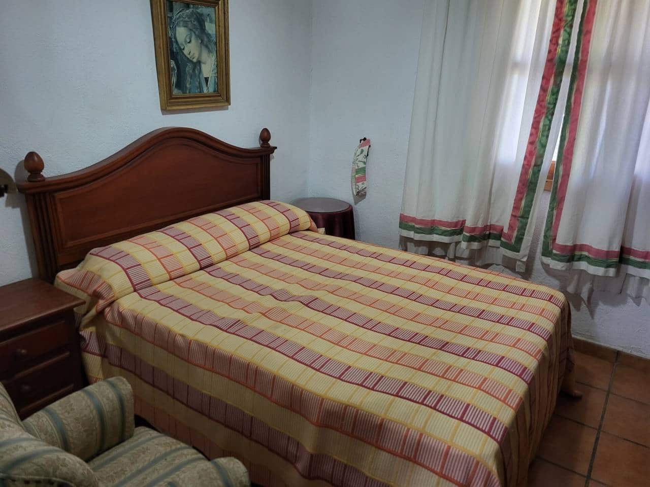 3 soveværelse Villa til salg i Baza med swimmingpool garage - € 250.000 (Ref: 9552933)