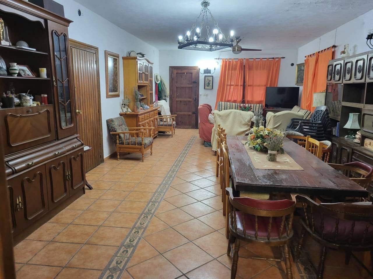 3 soveværelse Villa til salg i Baza med swimmingpool garage - € 250.000 (Ref: 9552933)