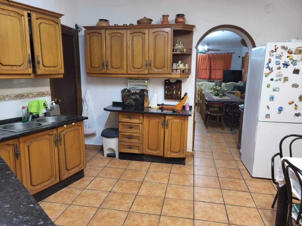 3 soveværelse Villa til salg i Baza med swimmingpool garage - € 250.000 (Ref: 9552933)