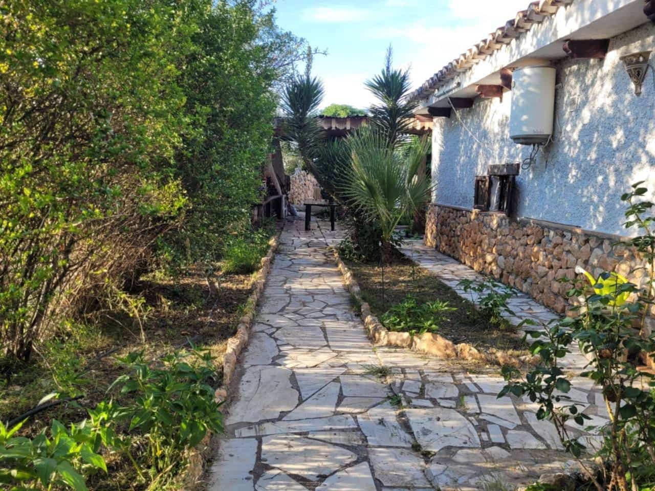 3 soveværelse Villa til salg i Baza med swimmingpool garage - € 250.000 (Ref: 9552933)