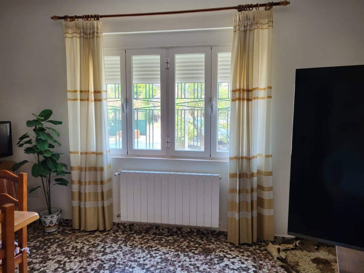 3 soveværelse Villa til salg i Baza med swimmingpool garage - € 290.000 (Ref: 9552934)