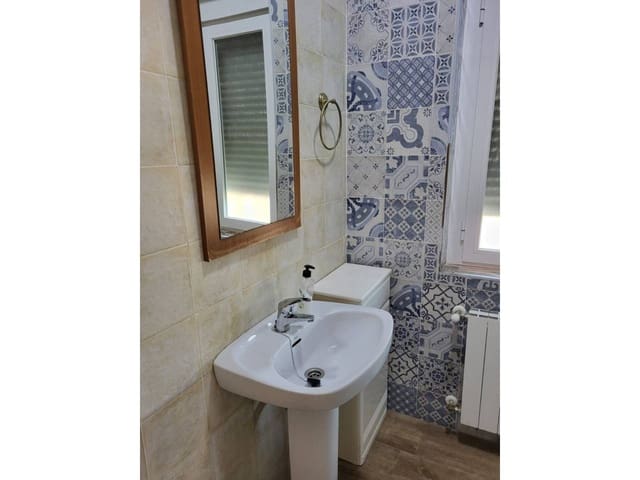 3 soveværelse Villa til salg i Baza med swimmingpool garage - € 290.000 (Ref: 9552934)