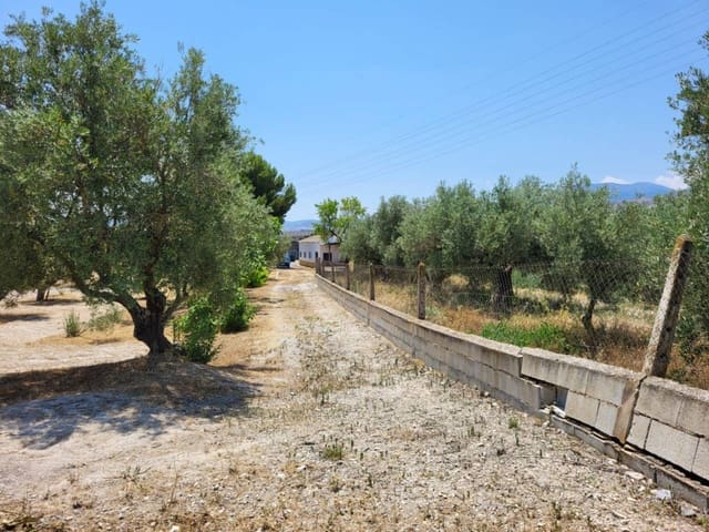 3 soveværelse Villa til salg i Baza med swimmingpool garage - € 290.000 (Ref: 9552934)