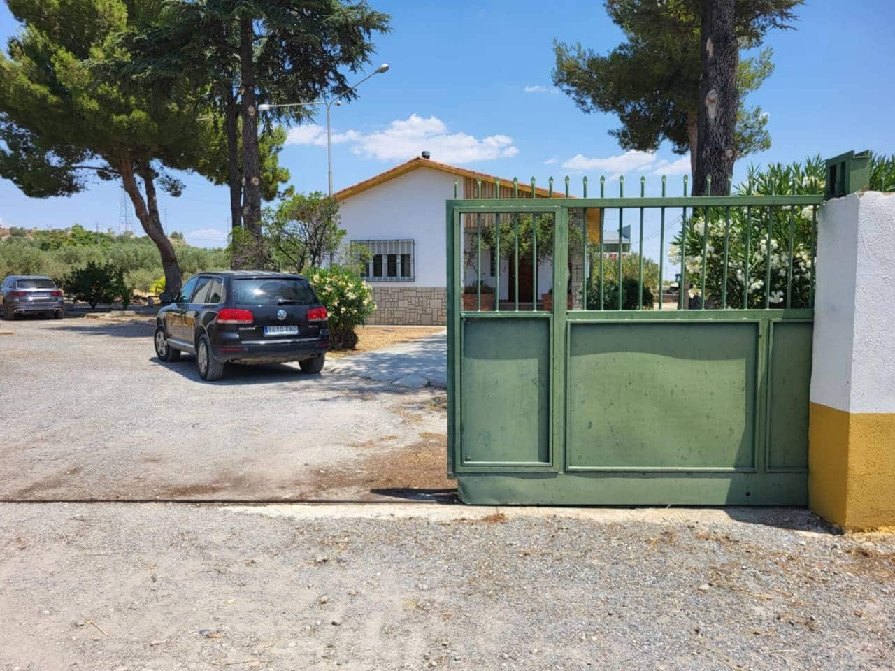 3 soveværelse Villa til salg i Baza med swimmingpool garage - € 290.000 (Ref: 9552934)