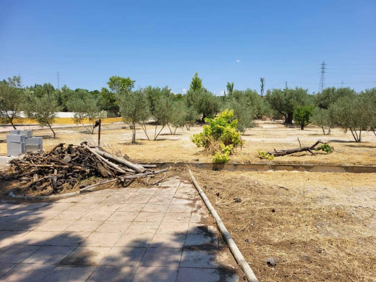 3 soveværelse Villa til salg i Baza med swimmingpool garage - € 290.000 (Ref: 9552934)