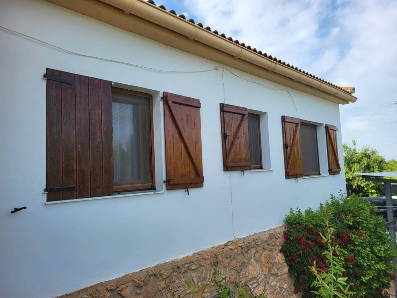 6 makuuhuone Huvila myytävänä paikassa Baza mukana uima-altaan 
autotalli - 300 000 € (Ref: 9552935)