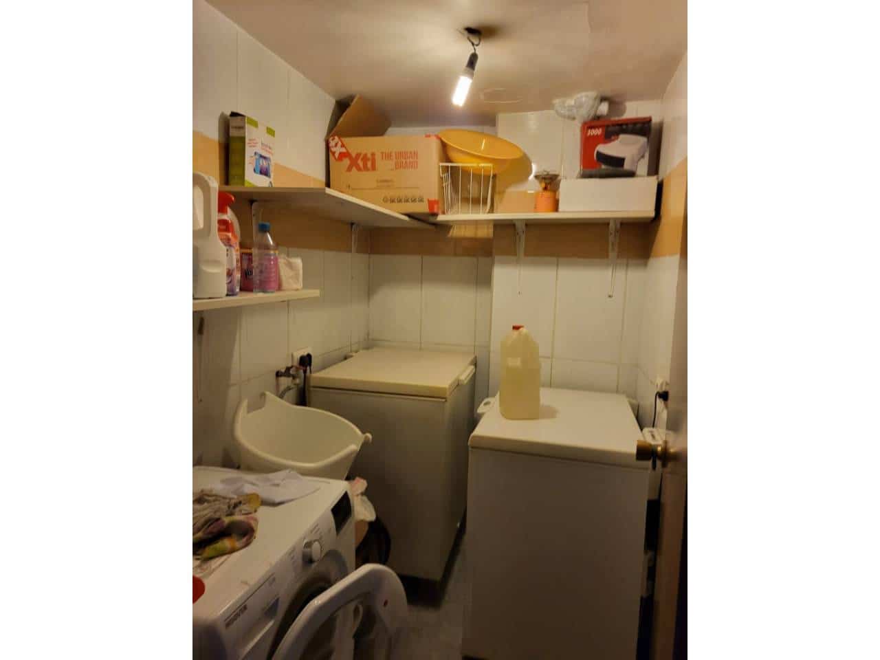 6 makuuhuone Huvila myytävänä paikassa Baza mukana uima-altaan 
autotalli - 300 000 € (Ref: 9552935)