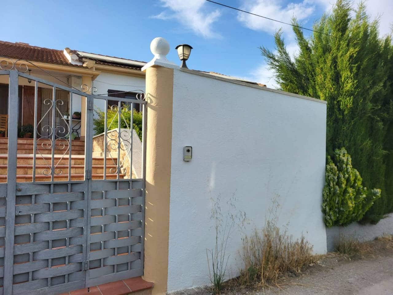 6 makuuhuone Huvila myytävänä paikassa Baza mukana uima-altaan 
autotalli - 300 000 € (Ref: 9552935)