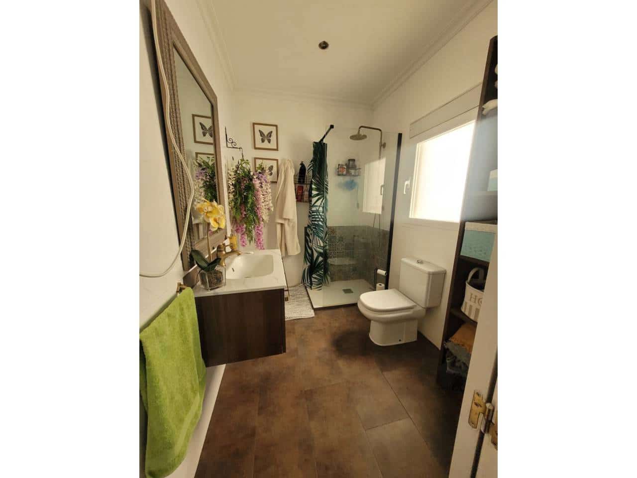 6 makuuhuone Huvila myytävänä paikassa Baza mukana uima-altaan 
autotalli - 300 000 € (Ref: 9552935)