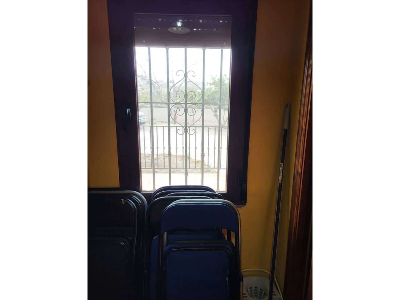 2 soveværelse Villa til salg i Baza med garage - € 150.000 (Ref: 9552937)