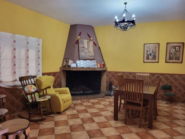 2 soveværelse Villa til salg i Baza med garage - € 150.000 (Ref: 9552937)