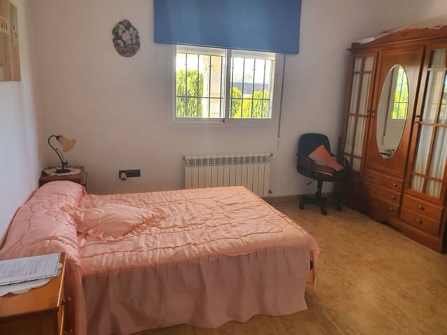 4 soveværelse Villa til salg i Baza - € 310.000 (Ref: 9552939)