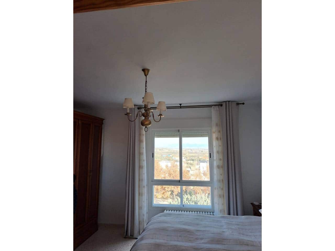 4 chambre Appartement à vendre à Baza avec garage - 135 000 € (Ref: 9564180)