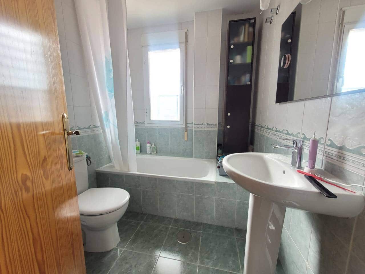 4 soveværelse Lejlighed til salg i Baza med garage - € 133.000 (Ref: 9564180)