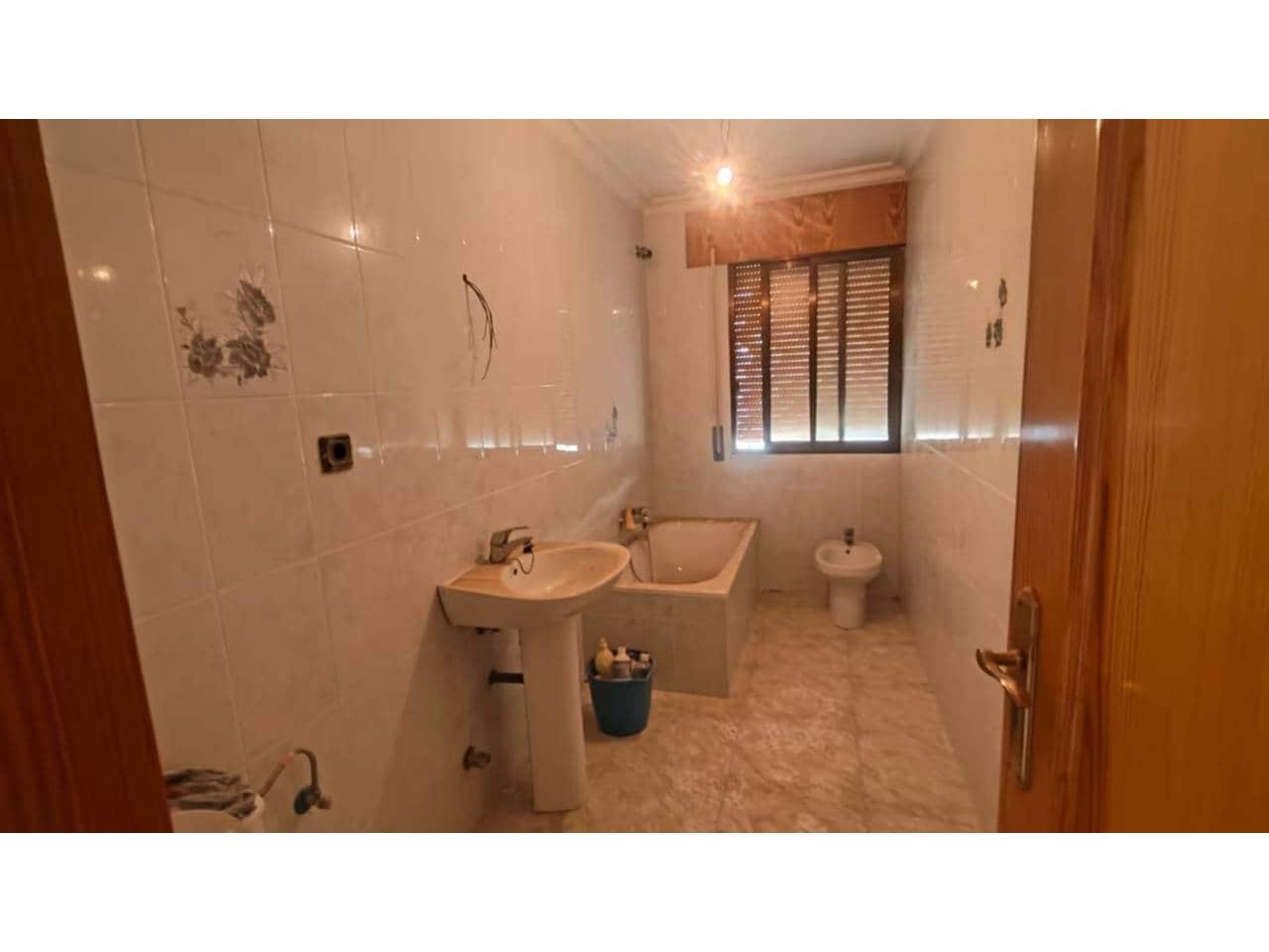 3 Zimmer Penthouse zu verkaufen in Baza - 60.000 € (Ref: 9604484)