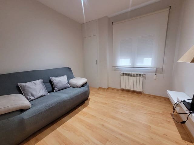 3 Zimmer Wohnung zu vermieten in Baza - 500 € (Ref: 9614582)