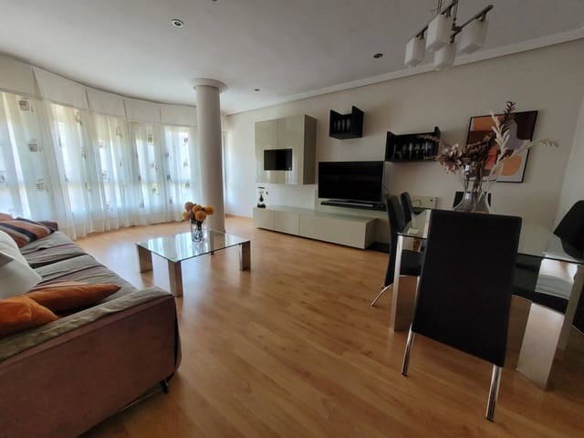 3 Zimmer Wohnung zu vermieten in Baza - 500 € (Ref: 9614582)