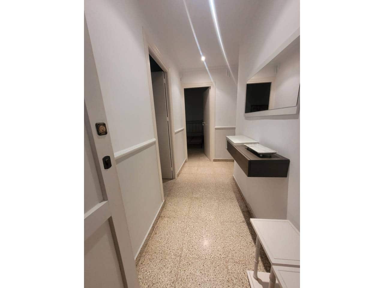 5 bedroom Flat for sale in Baza - € 85,000 (Ref: 9625152)