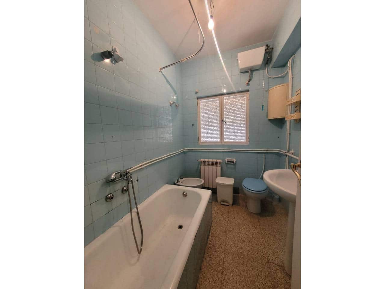 5 bedroom Flat for sale in Baza - € 85,000 (Ref: 9625152)