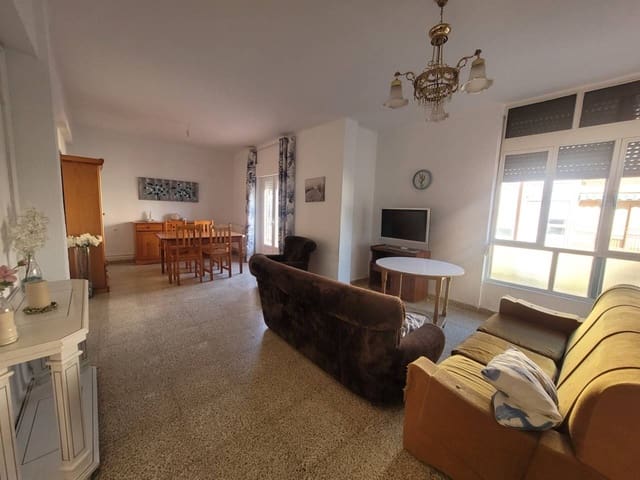5 bedroom Flat for sale in Baza - € 85,000 (Ref: 9625152)