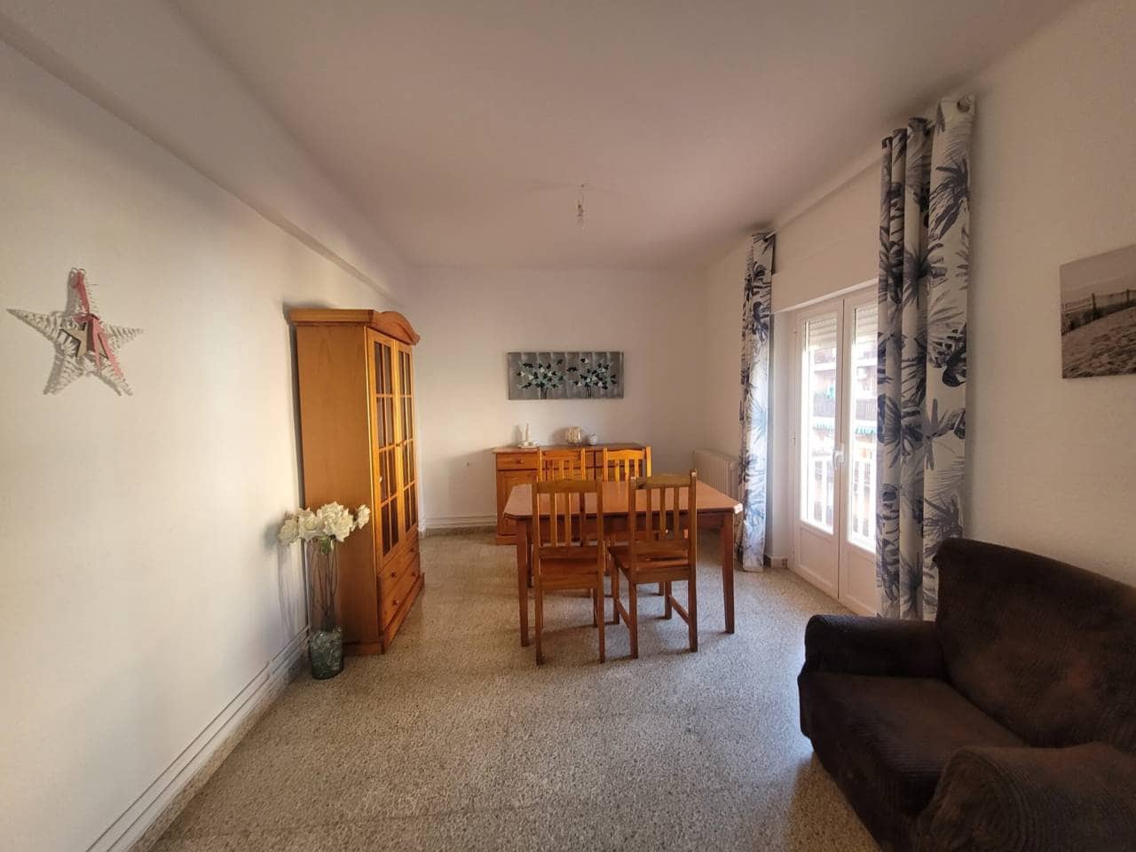 5 bedroom Flat for sale in Baza - € 85,000 (Ref: 9625152)