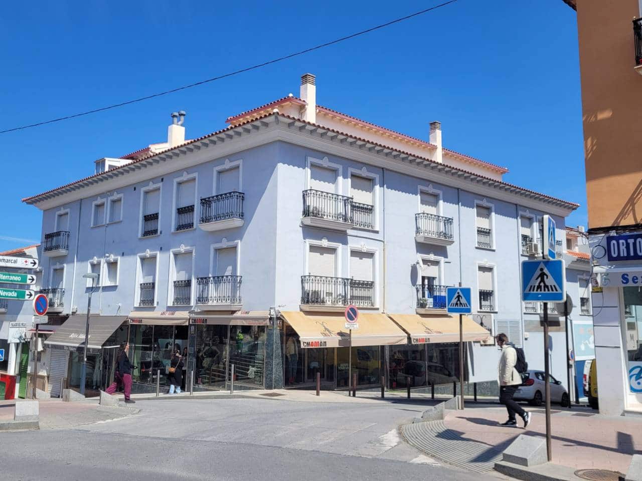 4 slaapkamer Flat te koop in Baza met garage - € 135.000 (Ref: 9700359)