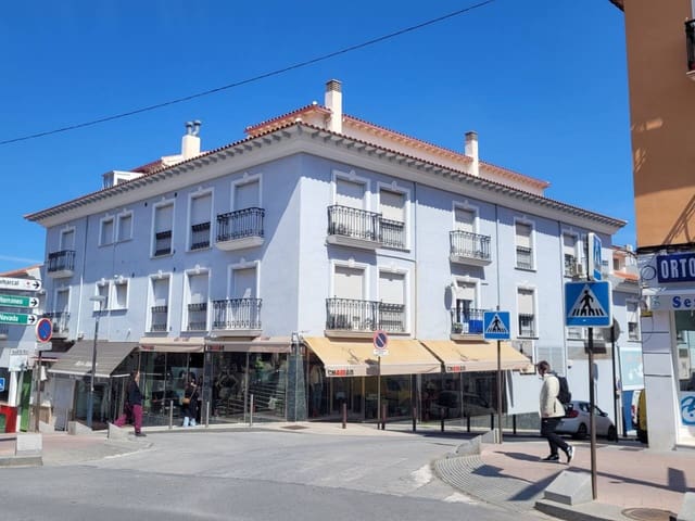 4 slaapkamer Flat te koop in Baza met garage - € 135.000 (Ref: 9700359)