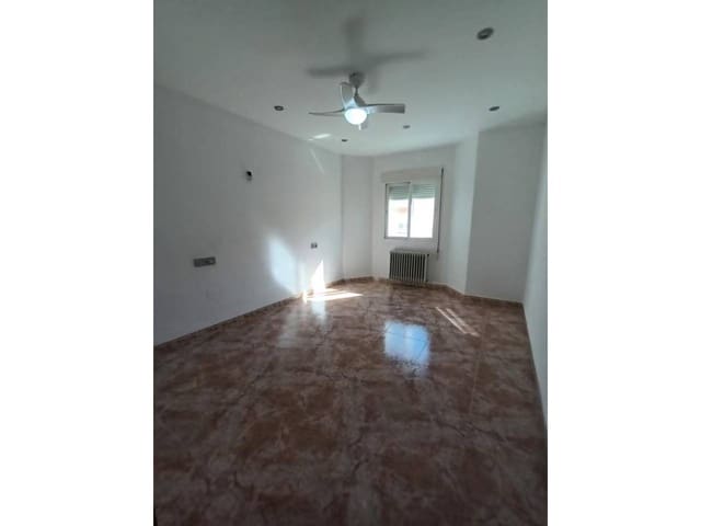 4 quarto Apartamento para venda em Baza com garagem - 128 000 € (Ref: 9709484)