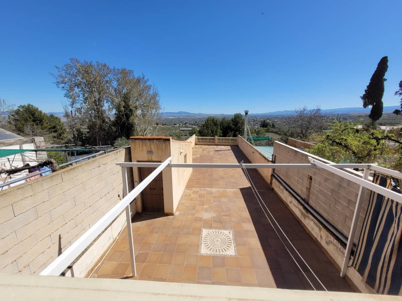 4 sypialnia Willa na sprzedaż w Baza z garażem - 135 000 € (Ref: 9709488)