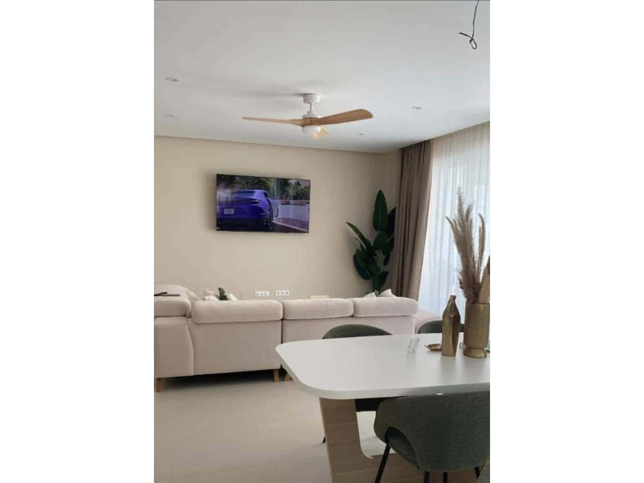 4 bedroom Villa for sale in Baza with pool garage - € 380,000 (Ref: 9709489)