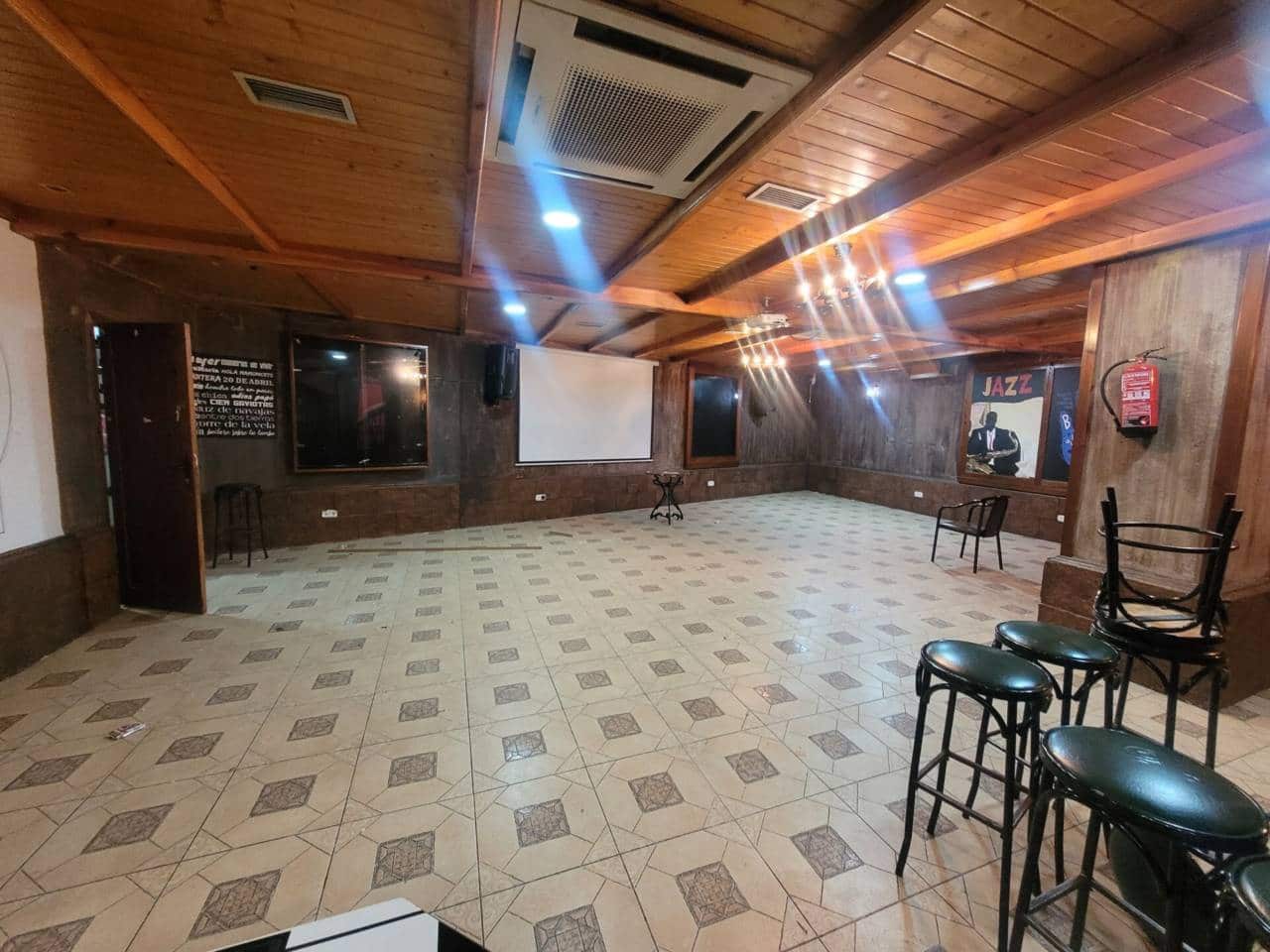 Bar/Restaurant zu verkaufen in Baza - 150.000 € (Ref: 9714393)