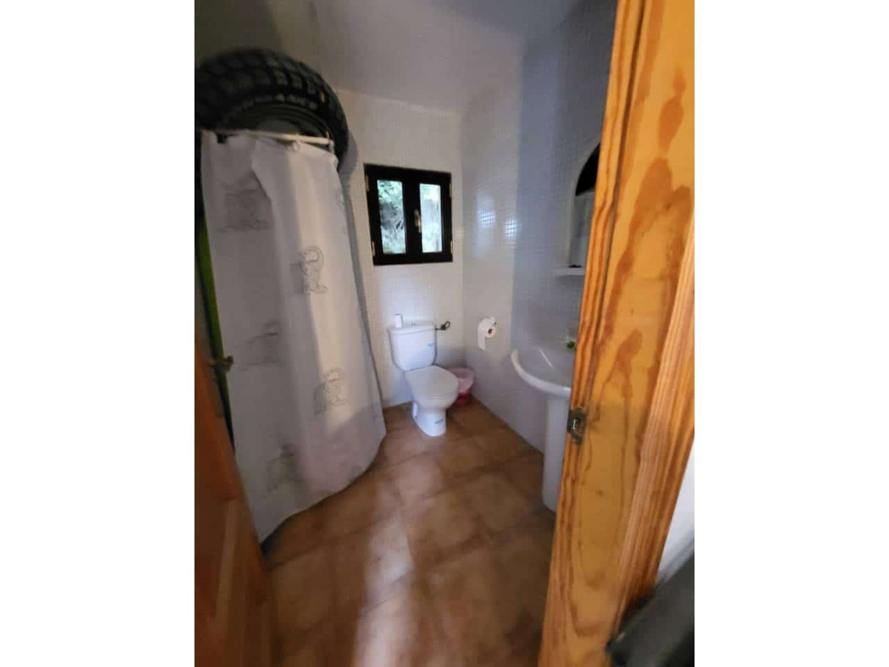 4 bedroom Villa for sale in Baza with pool garage - € 400,000 (Ref: 9719366)