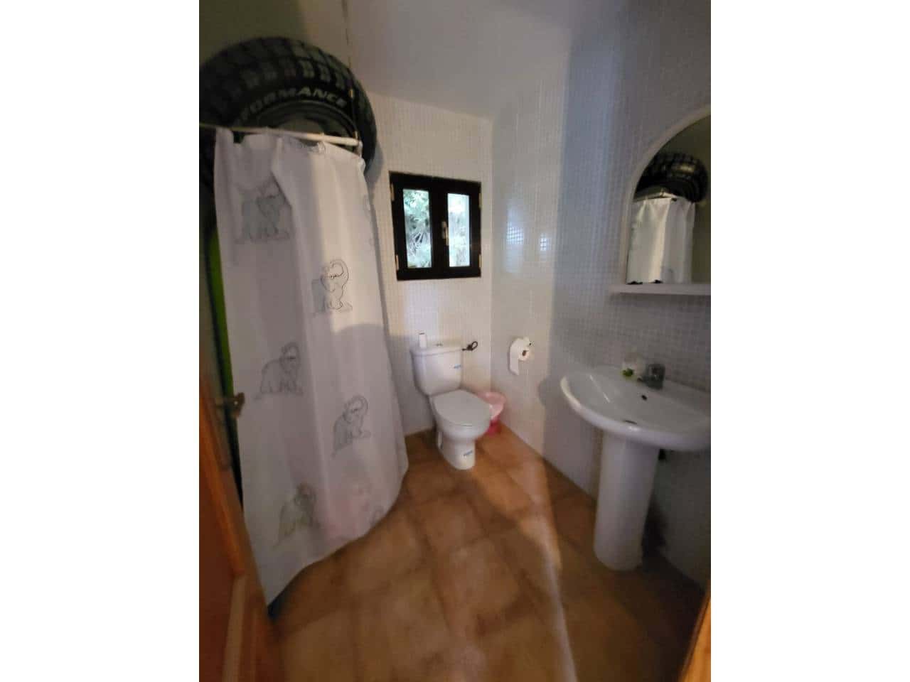 4 bedroom Villa for sale in Baza with pool garage - € 400,000 (Ref: 9719366)