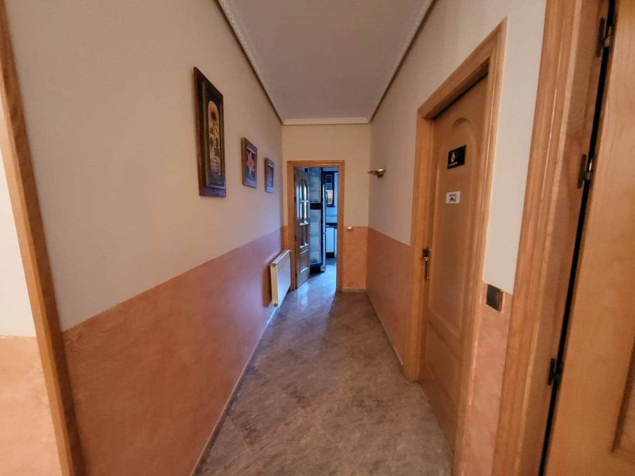 4 bedroom Villa for sale in Baza with pool garage - € 400,000 (Ref: 9719366)