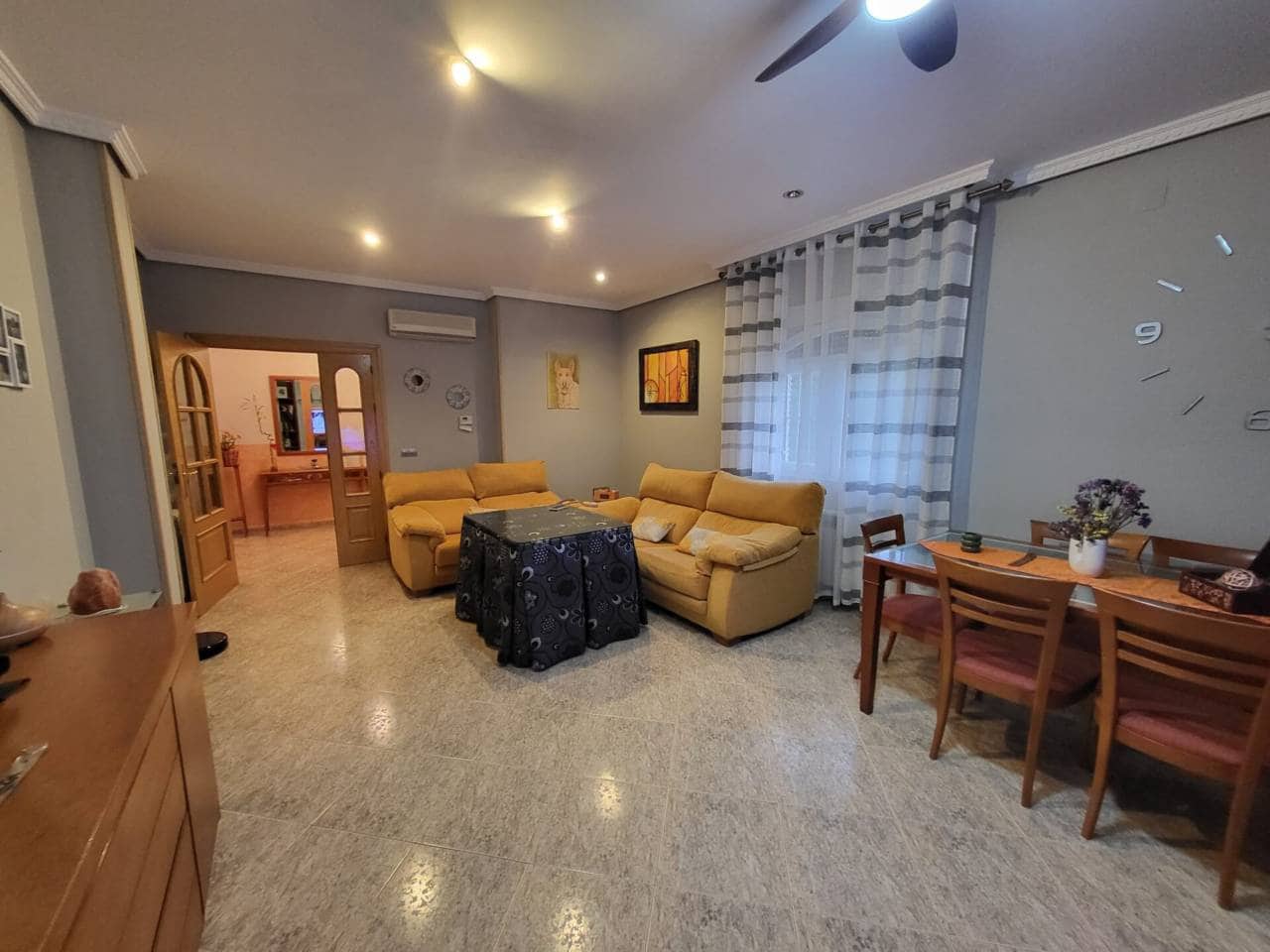 4 bedroom Villa for sale in Baza with pool garage - € 400,000 (Ref: 9719366)