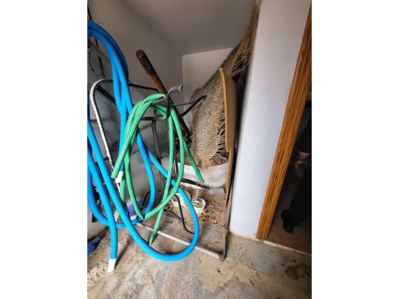 4 bedroom Villa for sale in Baza with pool garage - € 400,000 (Ref: 9719366)