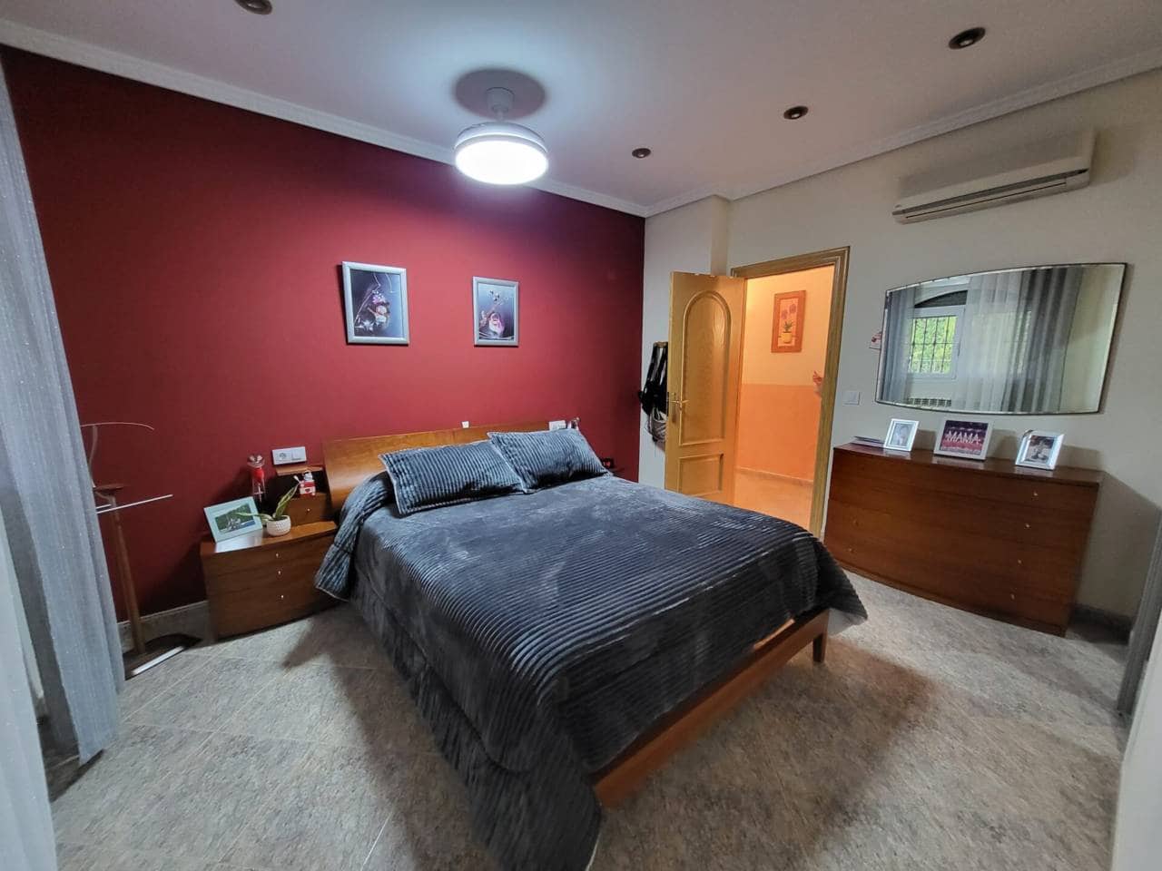 4 bedroom Villa for sale in Baza with pool garage - € 400,000 (Ref: 9719366)