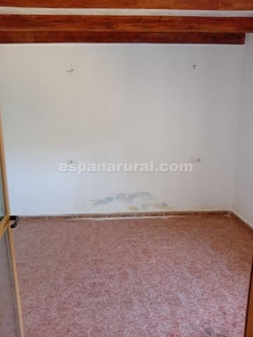 4 slaapkamer Finca/Landhuis te koop in Chirivel - € 87.000 (Ref: 10014979)
