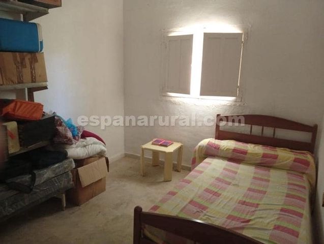 5 sypialnia Finka/Dom wiejski na sprzedaż w Purchena z basenem garażem - 175 000 € (Ref: 10127593)