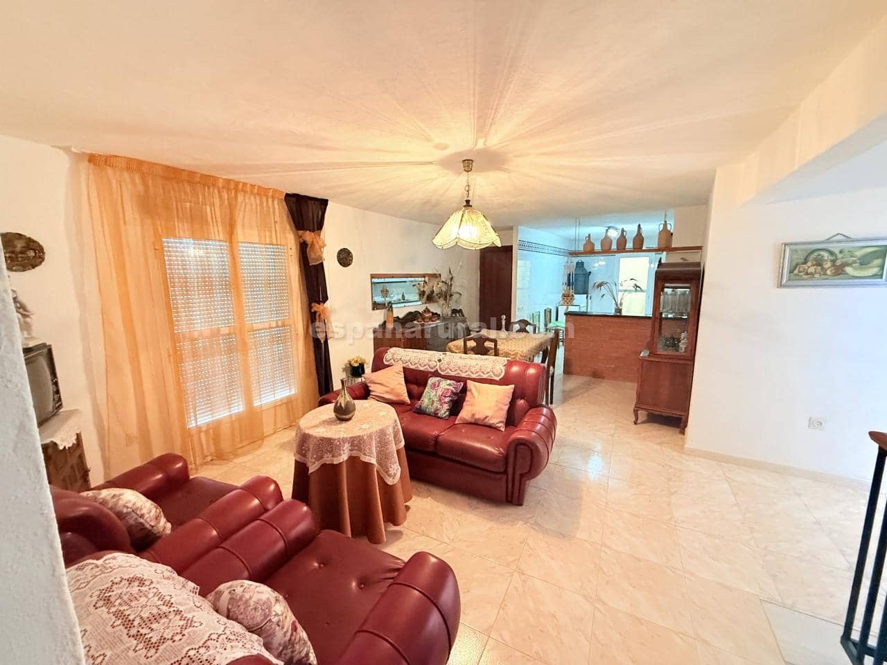 8 sovrum Finca/Hus på landet till salu i Cela med garage - 340 000 € (Ref: 10127594)