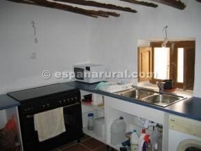 4 soveværelse Byhus til salg i Somontin - € 88.580 (Ref: 3120687)