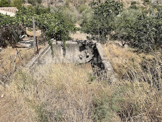 4 slaapkamer Finca/Landhuis te koop in Purchena - € 115.000 (Ref: 3120874)