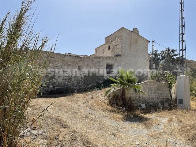 4 slaapkamer Finca/Landhuis te koop in Purchena - € 115.000 (Ref: 3120874)