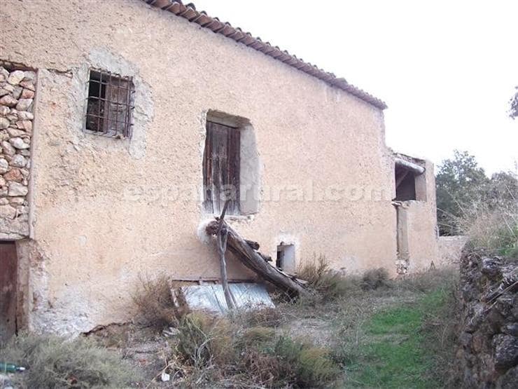 7 chambre Finca/Maison de Campagne à vendre à Baza - 85 000 € (Ref: 3120912)