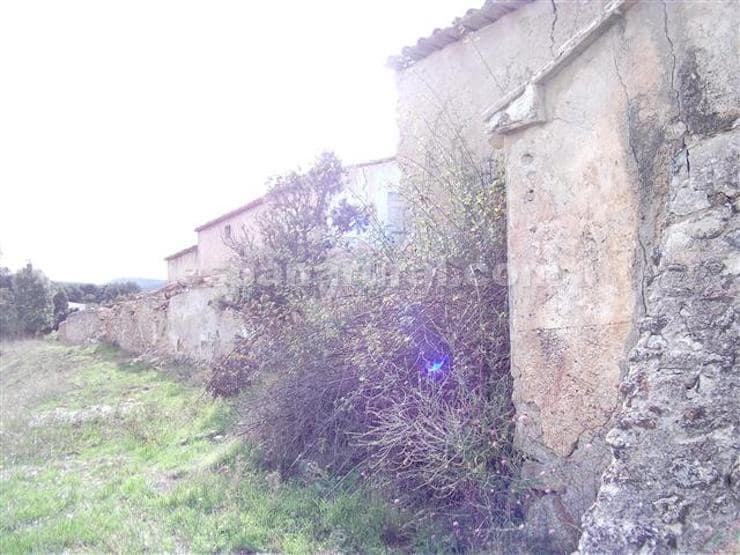 7 chambre Finca/Maison de Campagne à vendre à Baza - 85 000 € (Ref: 3120912)