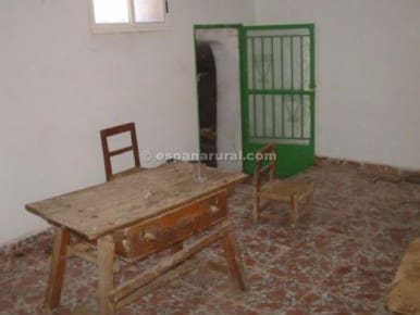 6 bedroom Finca/Country House for sale in Taberno - € 134,000 (Ref: 3610844)