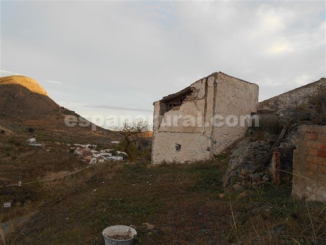 3 bedroom Finca/Country House for sale in Los Cerricos, Oria with pool - € 46,000 (Ref: 3627005)