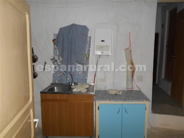 3 bedroom Finca/Country House for sale in Los Cerricos, Oria with pool - € 46,000 (Ref: 3627005)