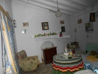 5 slaapkamer Finca/Landhuis te koop in Albox - € 55.000 (Ref: 3627060)