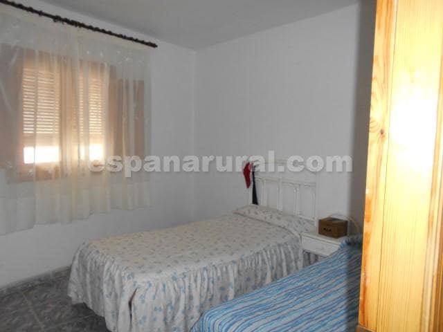 5 bedroom Townhouse for sale in Urracal with pool - € 96,000 (Ref: 3627087)